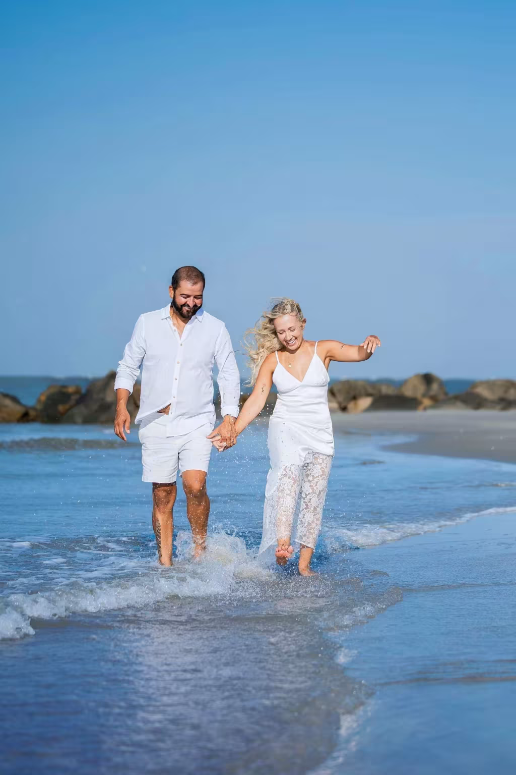 Family Beach Photos: What to Wear, and What to Leave in the Car