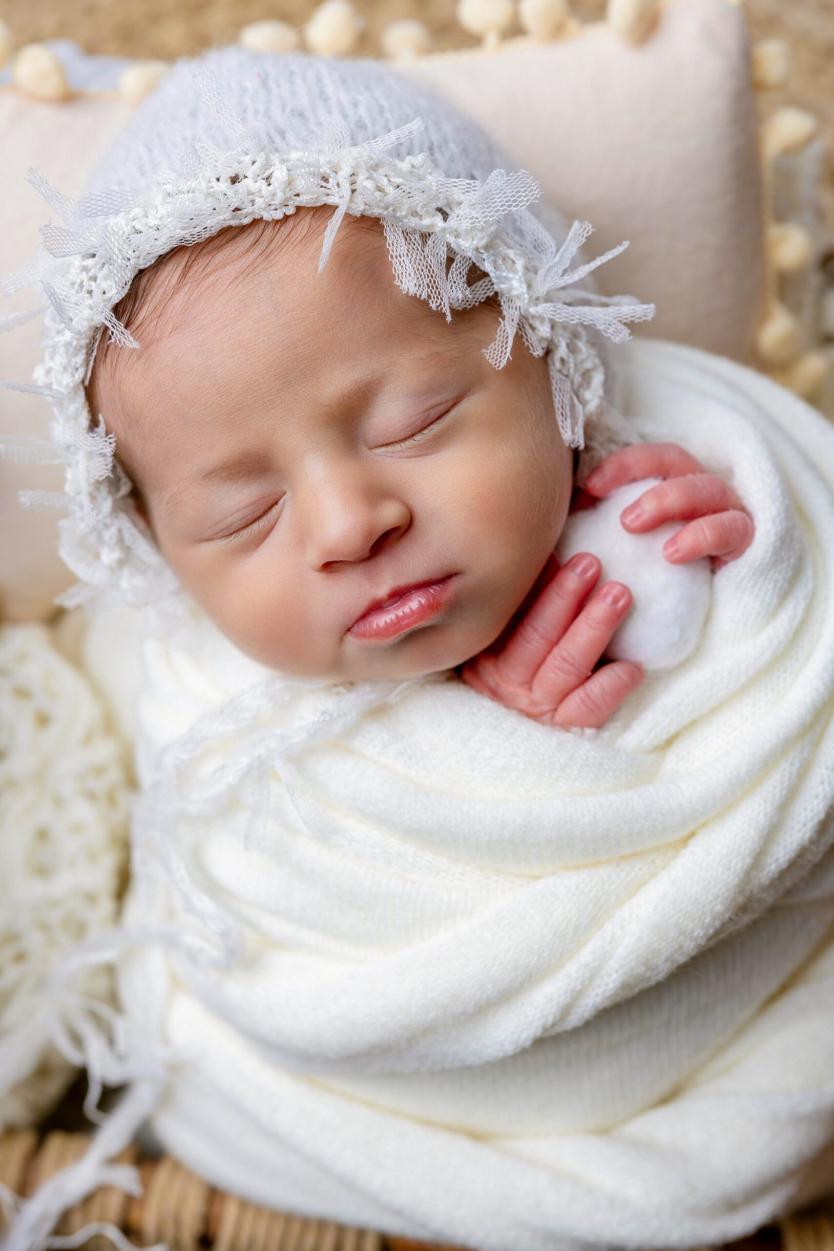 Newborn session for Rafaela, photographed by Studio FB USA